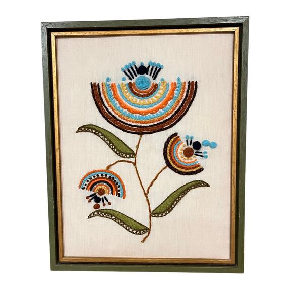 Vintage Mid Century Crewel Embroidery Art Framed Abstract Flowers 17x13.5 - Picture 1 of 12
